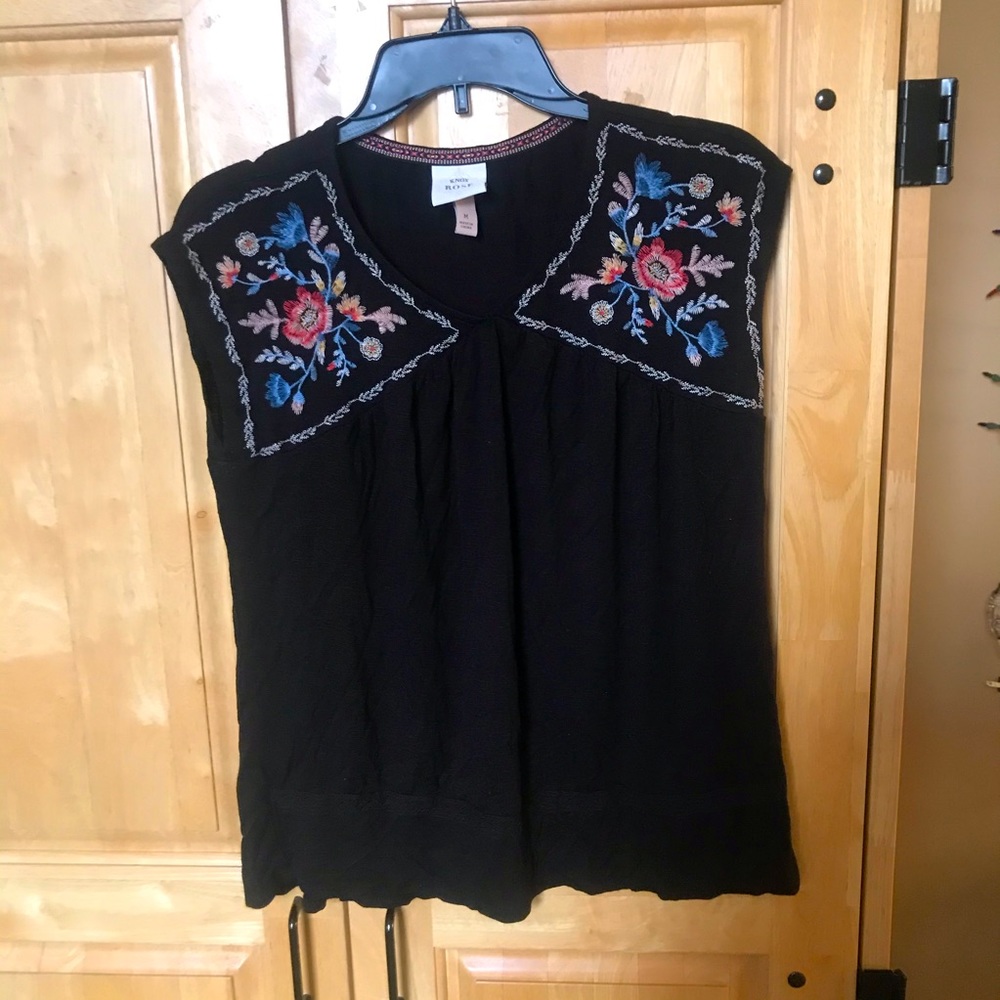 Knox Rose Embroidered Tank Top